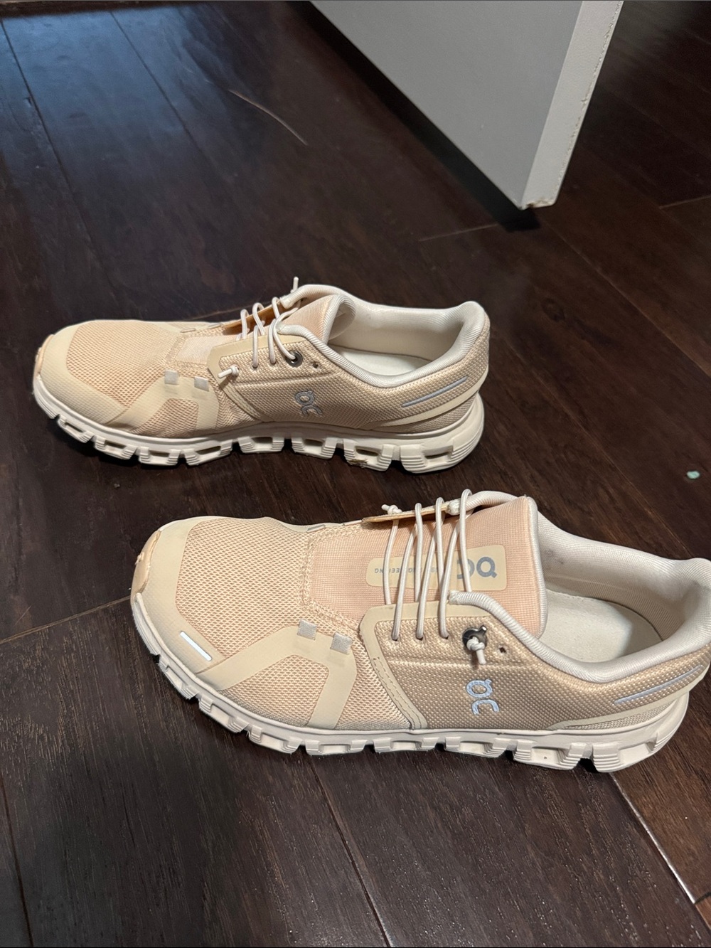 On Running Womens Shoes - Picture 3 of 4